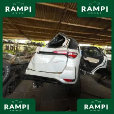 Toyota Hilux SW4 Diamond 2024 2.8 4x4 Diesel 204cv