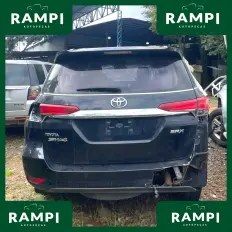 Toyota Hilux SW4 SRX 2018 2.8 Aut. 4x4 Diesel 177cv