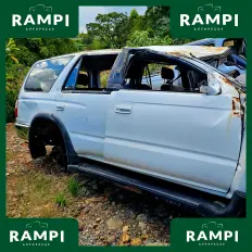 Hilux SW4 2001 3.0 Diesel 4x4 Manual Turbo 114cv