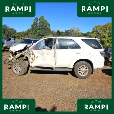 Hilux SW4 SRV 2012 a 2015 3.0 Diesel 4x4 5 Marchas Automática 171cv
