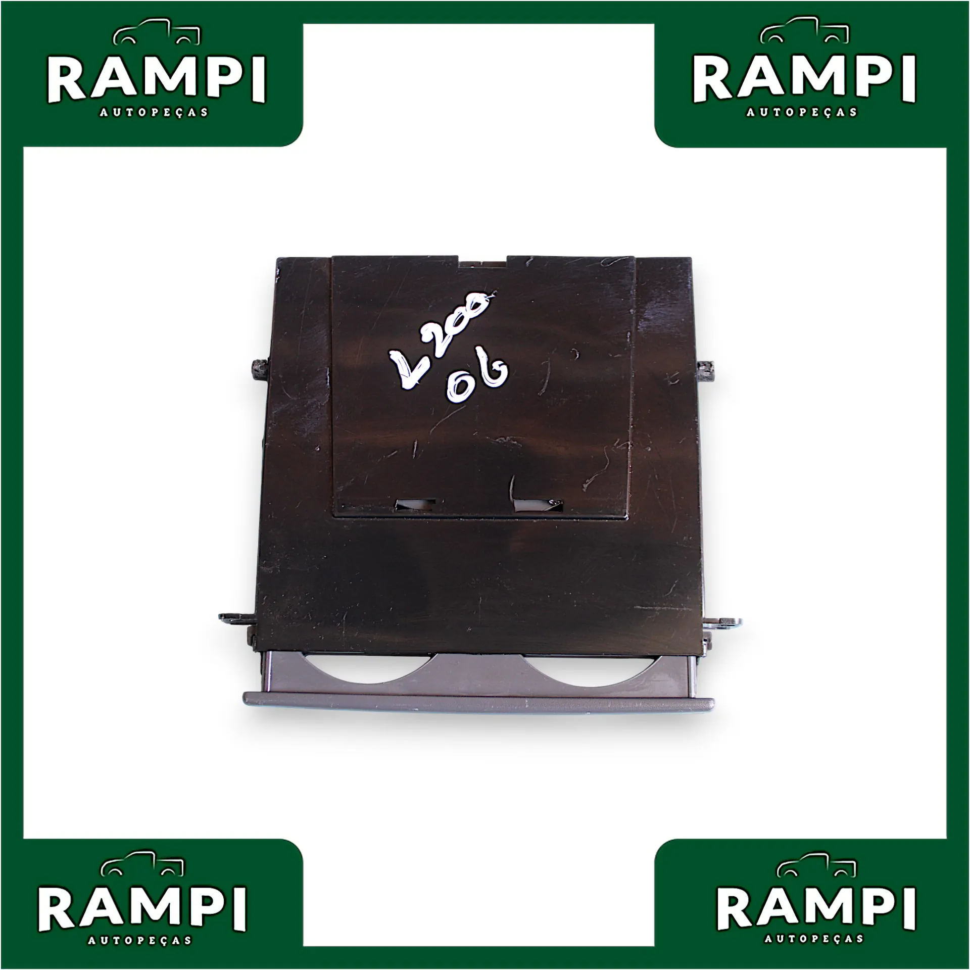 Porta Copos Mitsubishi L200 2006