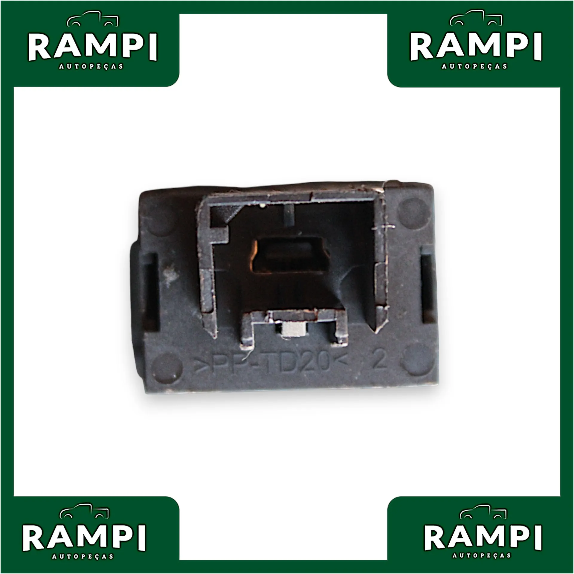 Conector USB Mitsubishi L200 New Triton 2023