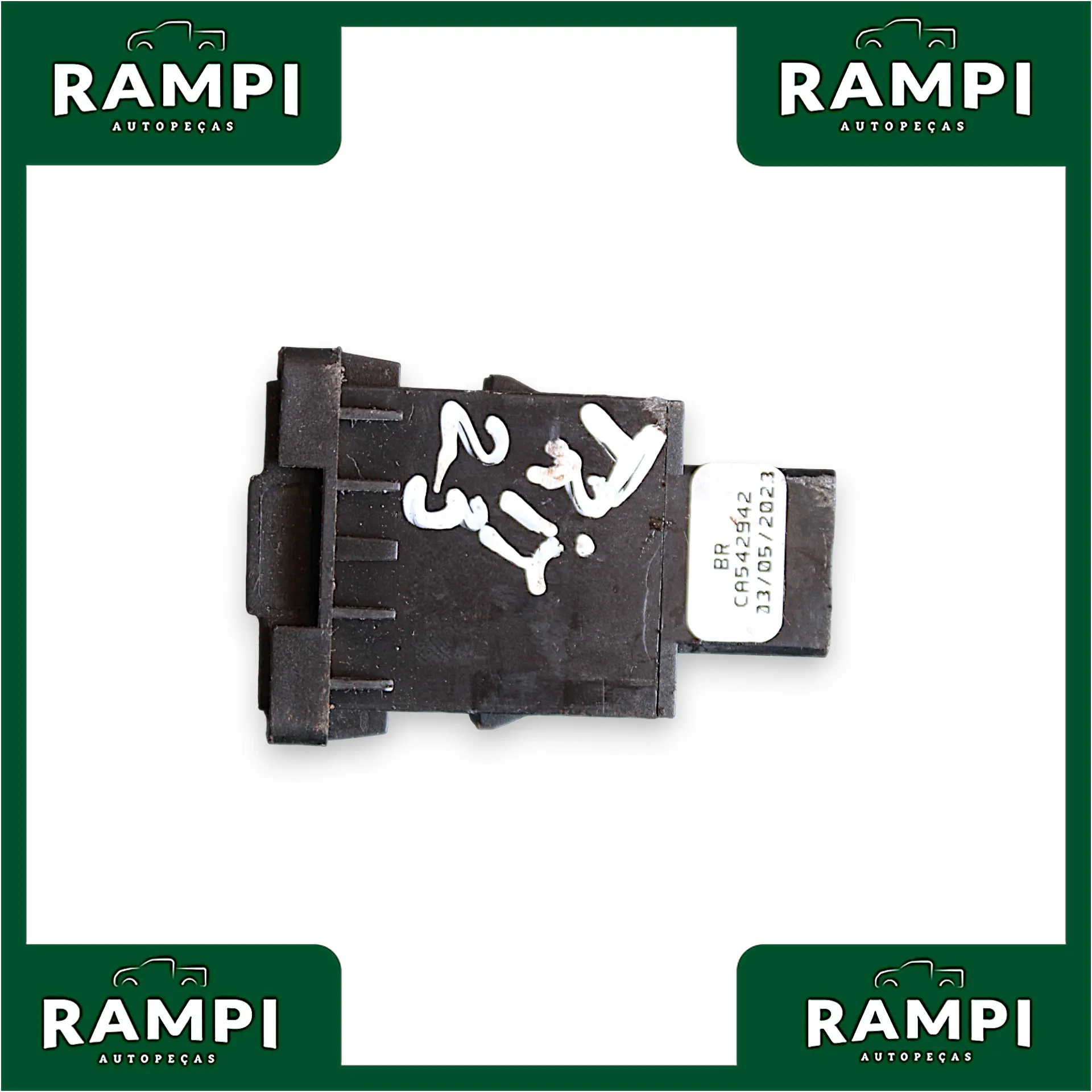 Conector USB Mitsubishi L200 New Triton 2023