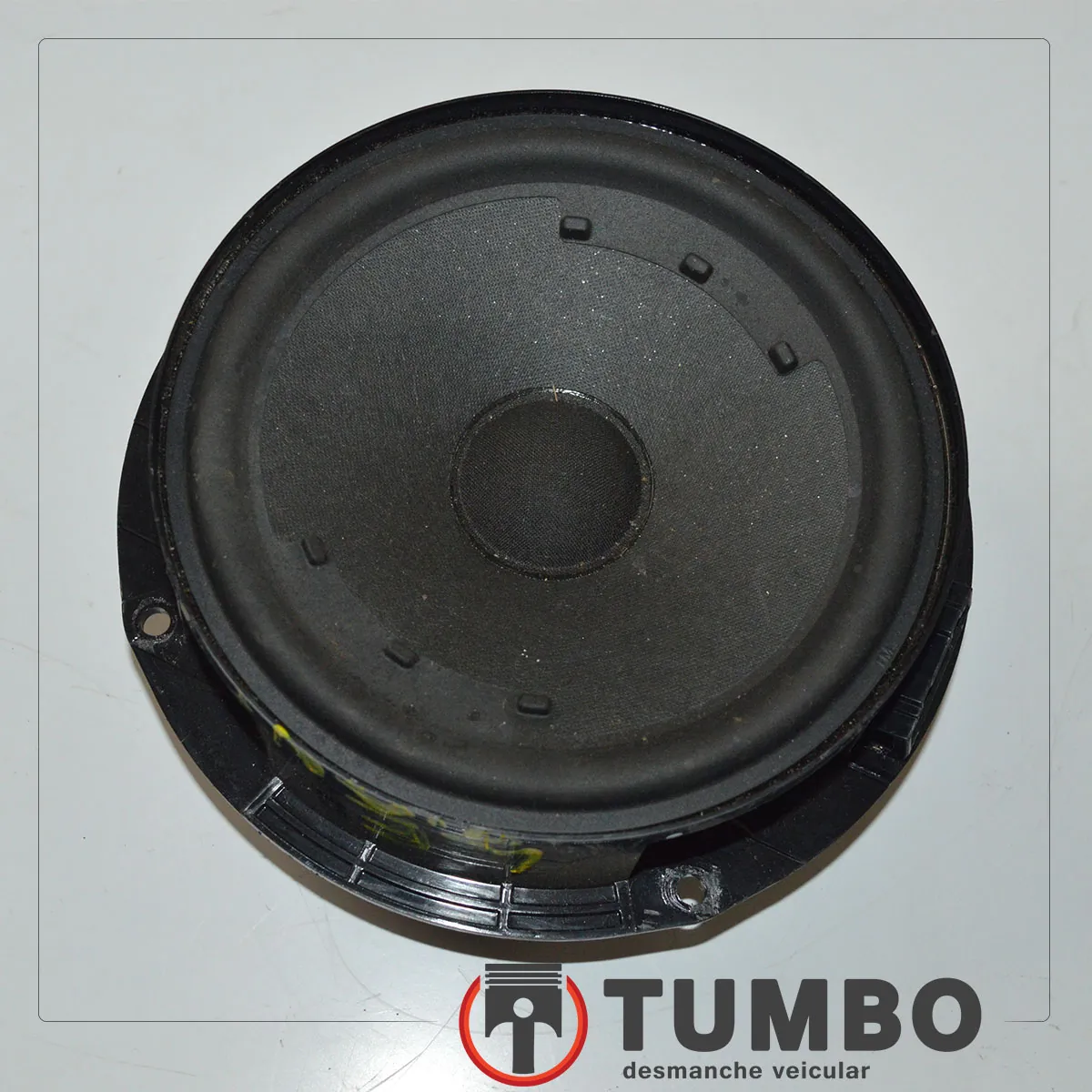 Alto falante dianteiro esquerdo do Jetta 2.0 2013 aut.
