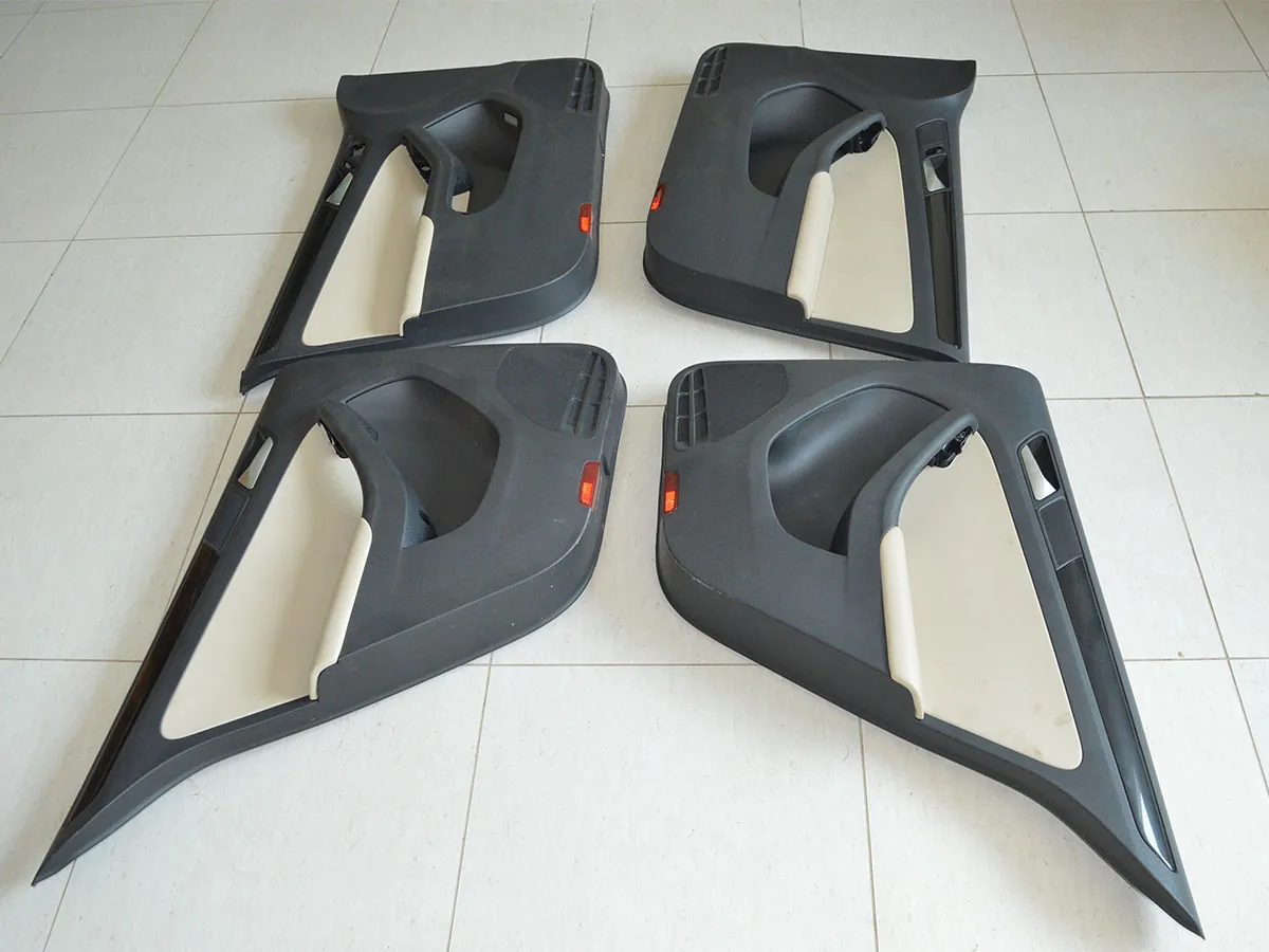 Conjunto de forro de porta do Jetta 2.0 2013 aut.