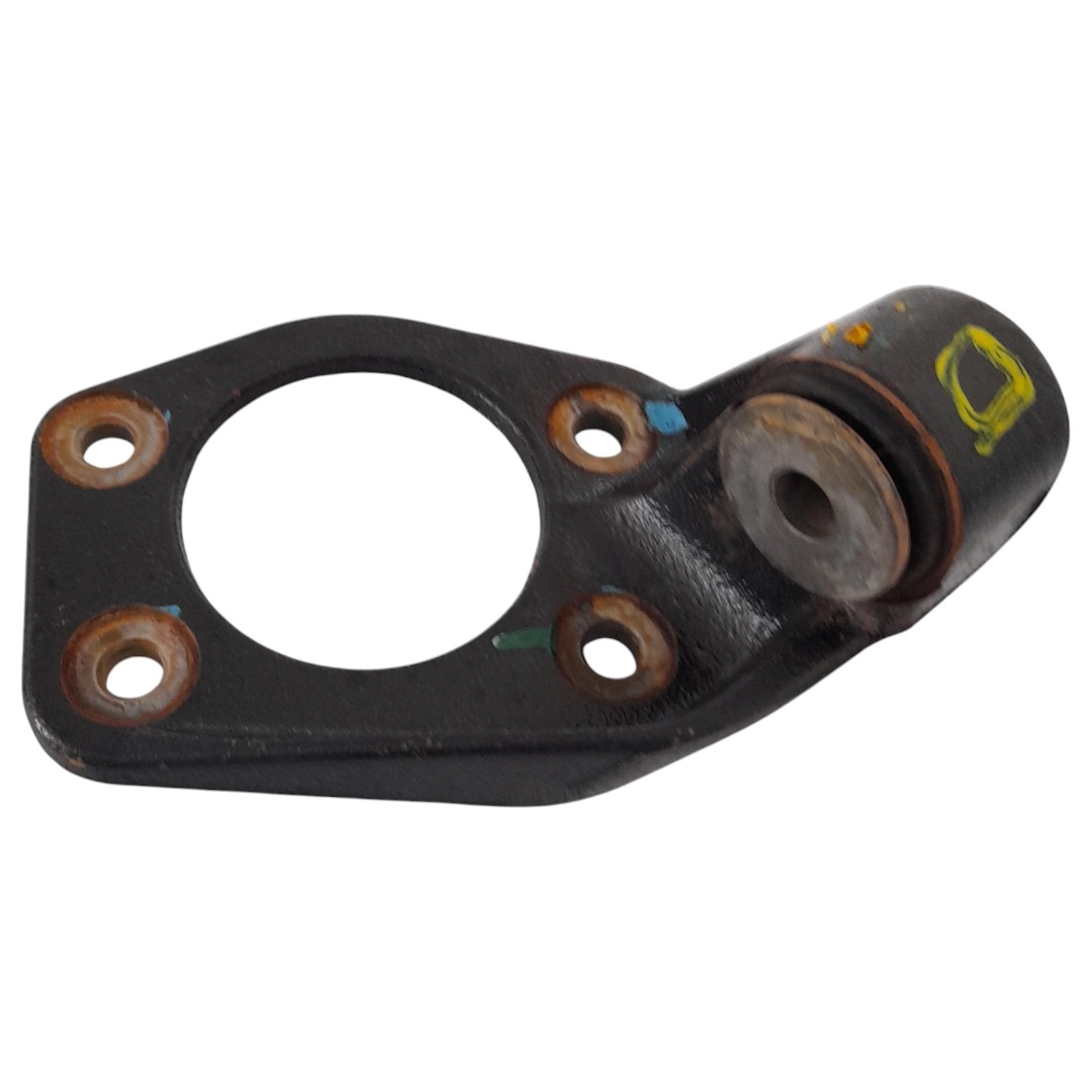 Suporte do diferencial dianteiro direito S10 2.5 Flex 4x4 2016