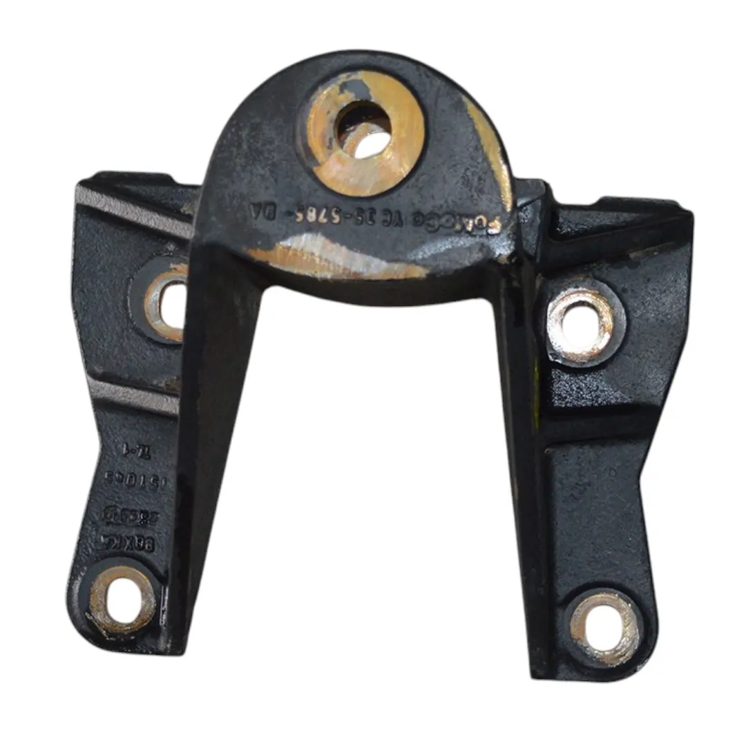 Suporte do feixe de mola dir F4000 2.8 Cummins 2015