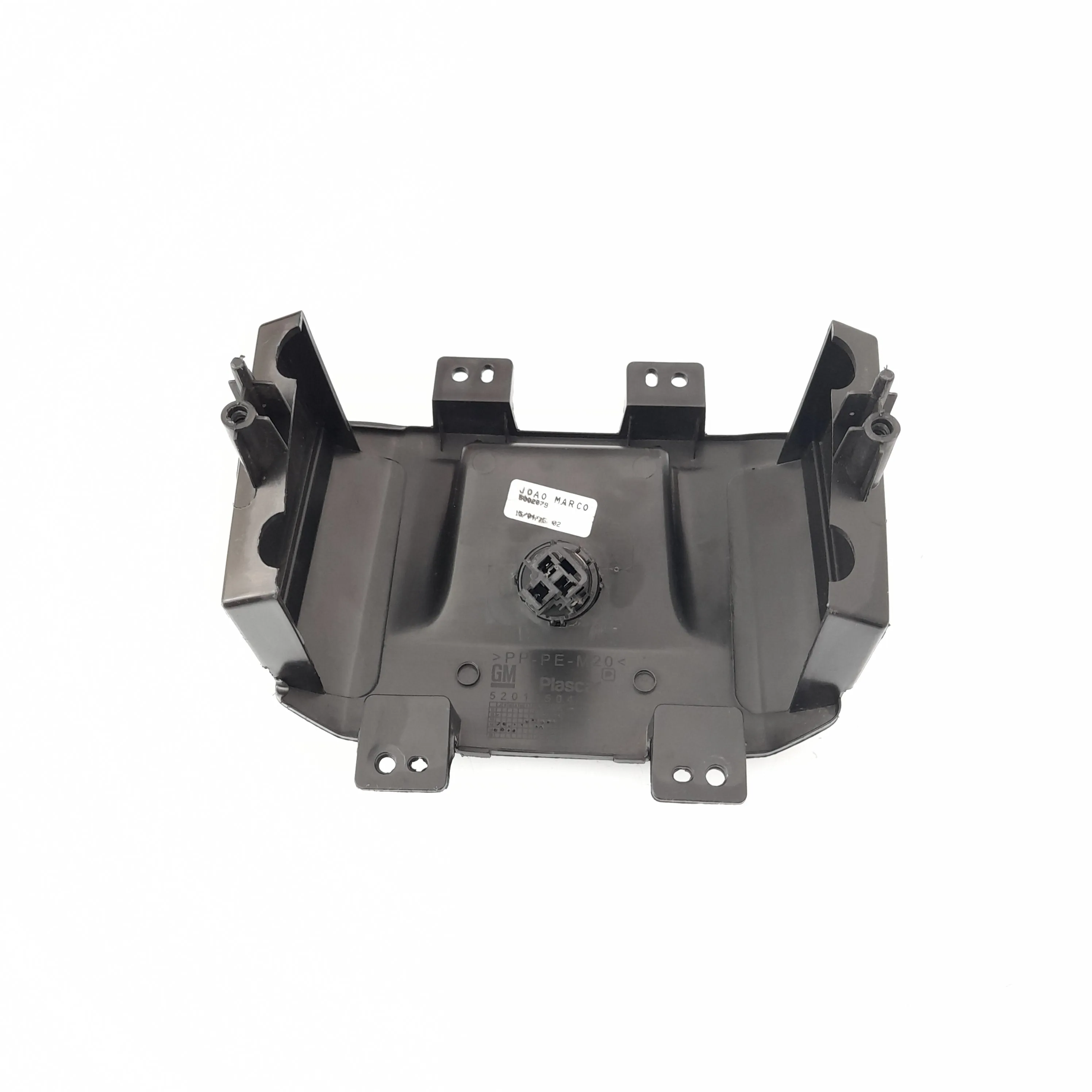 Acabamento com tomada 12v Trailblazer 200cv LTZ 2015