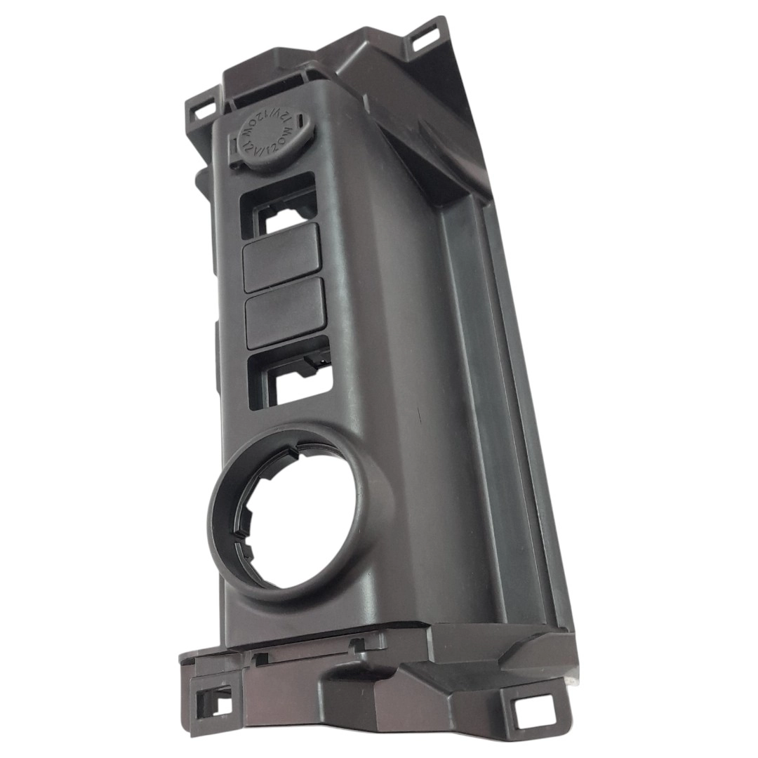 Moldura botão tração tomada 12v Hilux sw4 2020 2.8 aut
