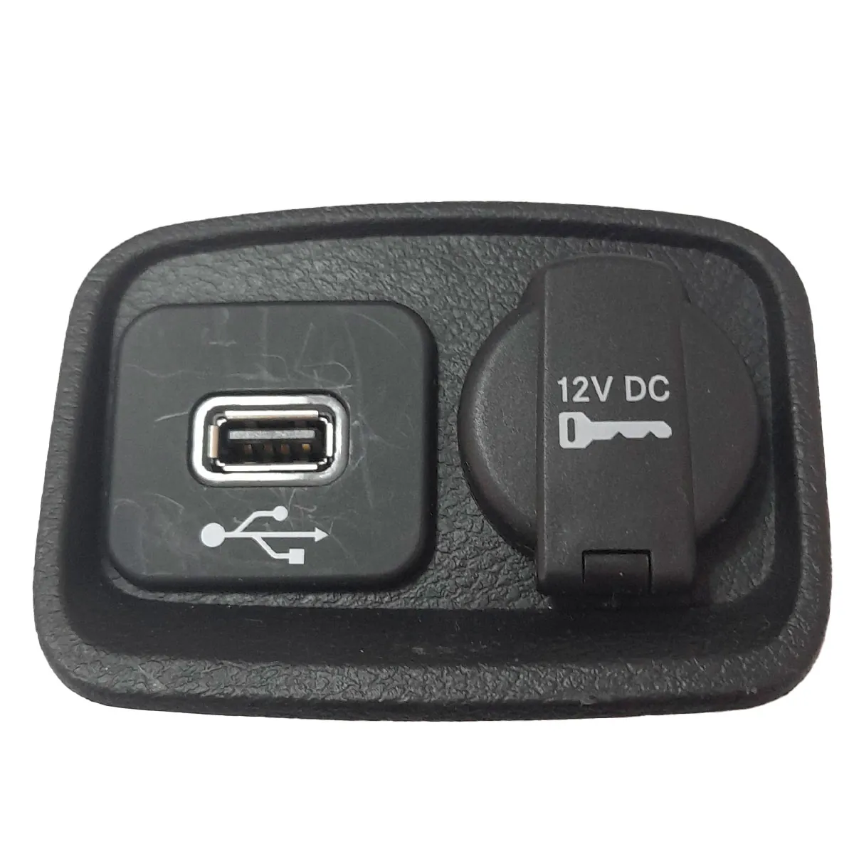 Entrada Tomada usb 12V plug Fiat Toro 2.0 2021 Diesel