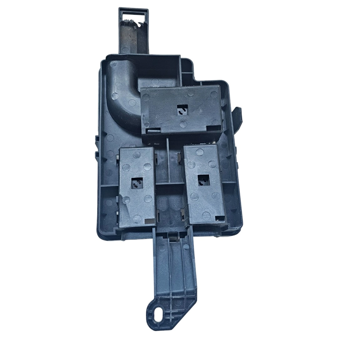 Suporte caixa de fusíveis S10 2.8 200CV 2022 Aut