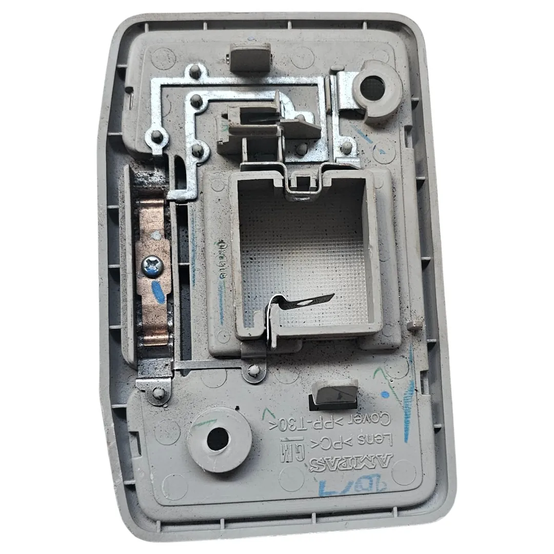 Luz do teto cortesia S10 2.5 Flex 4x2 2019 LT
