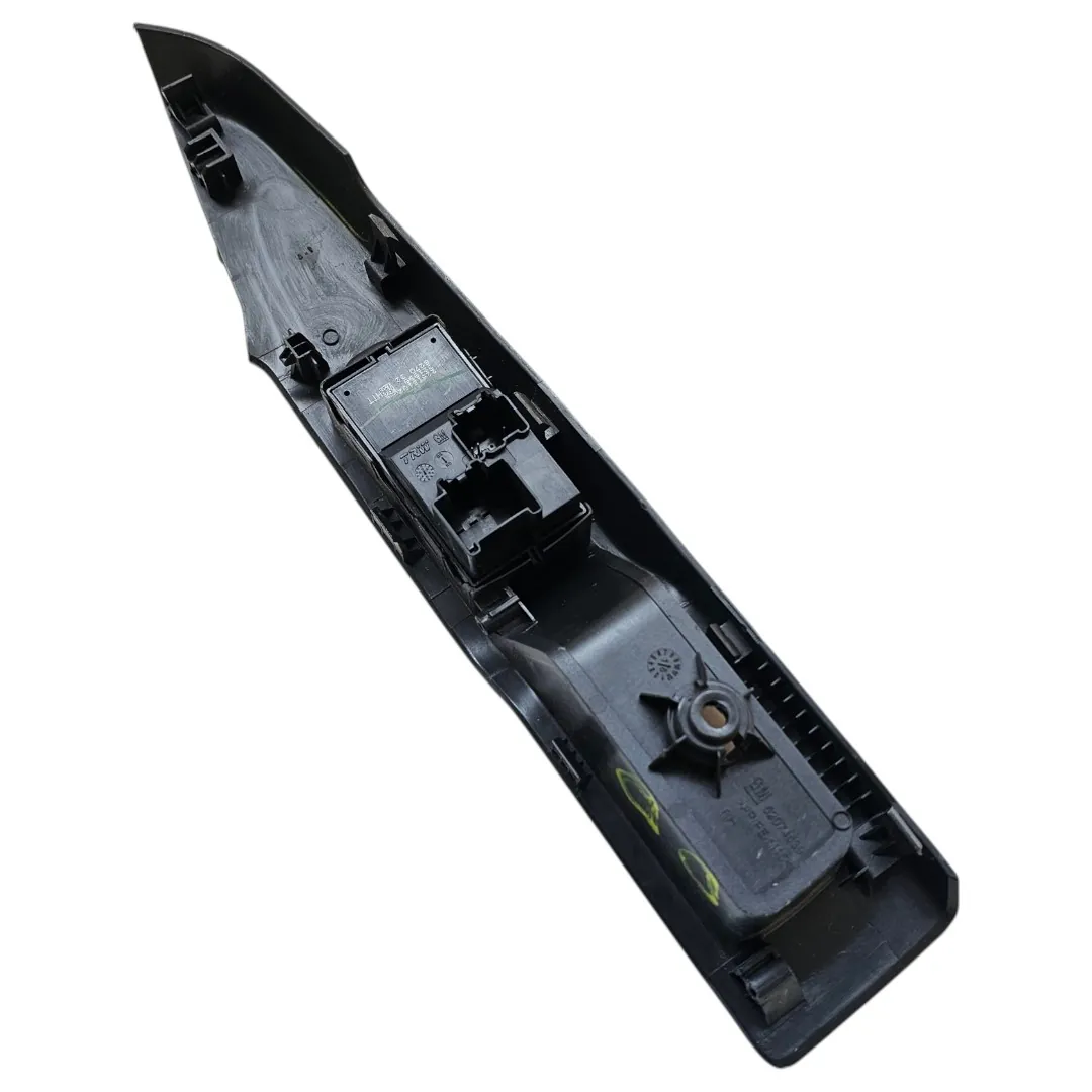 Botão vidro dianteiro direito S10 2.8 200CV 2017 LTZ