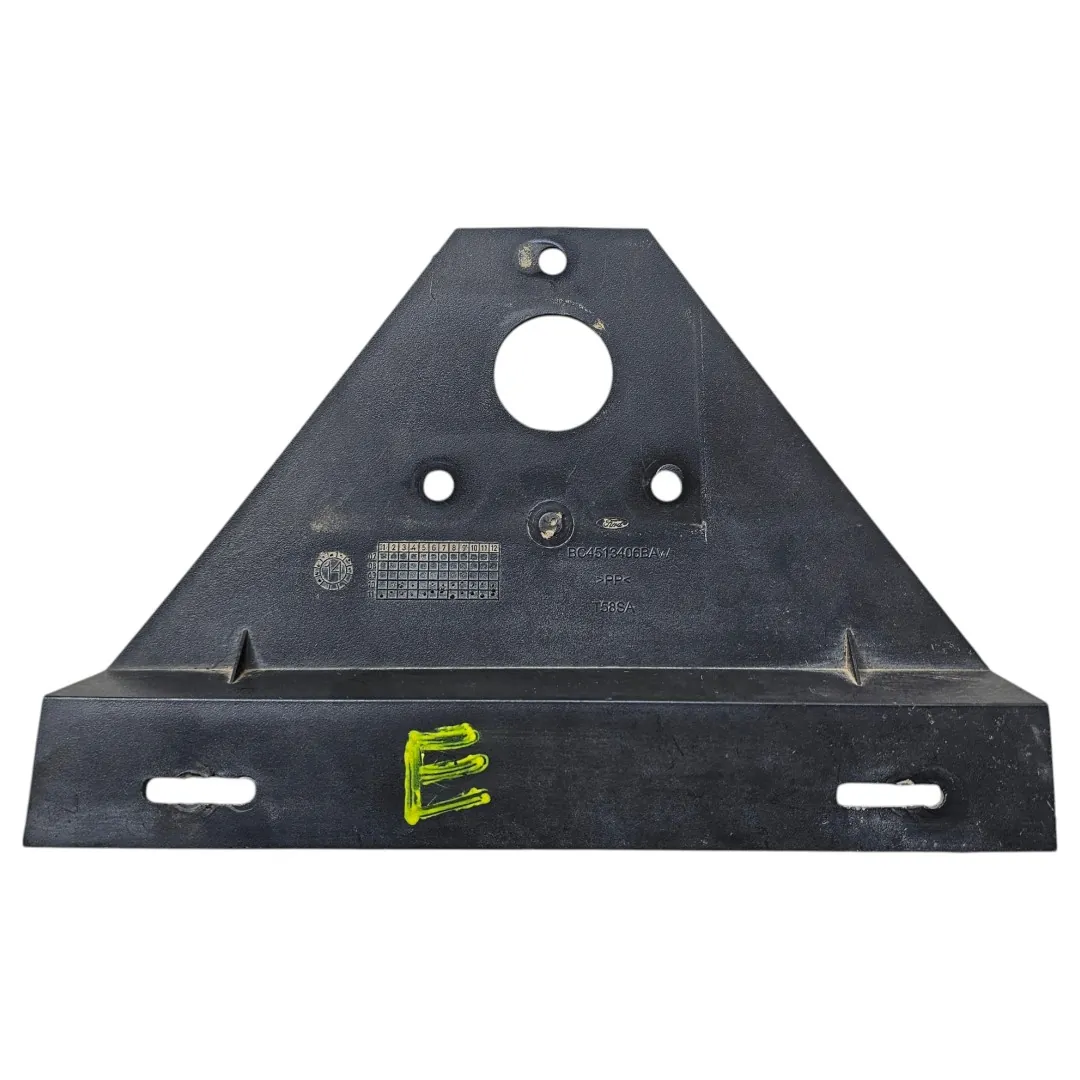 Suporte placa traseira F4000 2014 Cummins 4x4