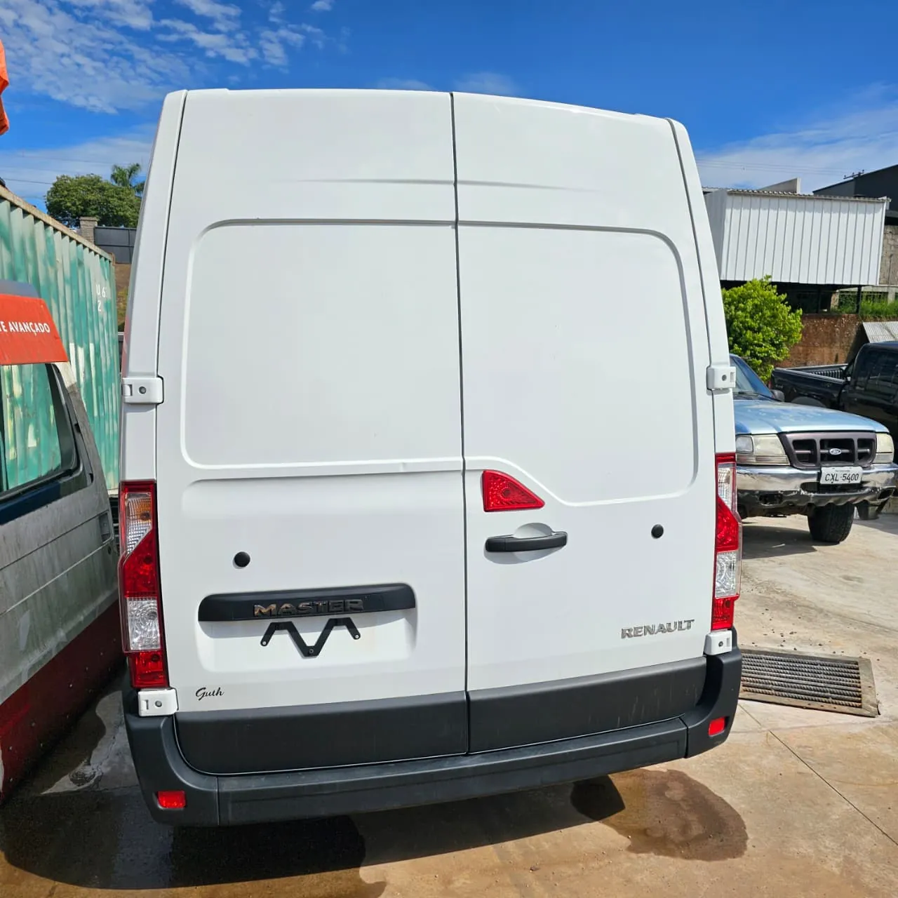 Sucata de Renault Master Furgão 2025/2026 2.3 150cv Manual