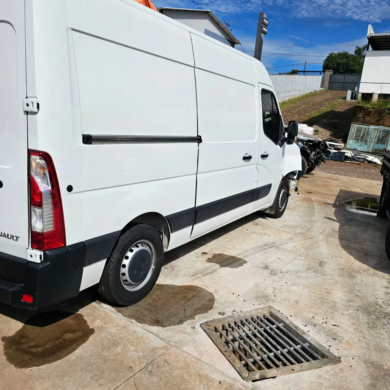 Sucata de Renault Master Furgão 2025/2026 2.3 150cv Manual