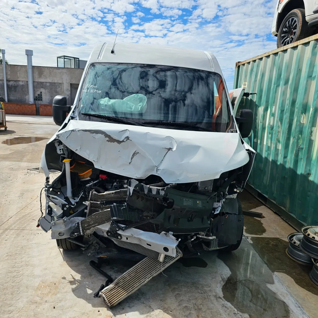 Sucata de Renault Master Furgão 2025/2026 2.3 150cv Manual