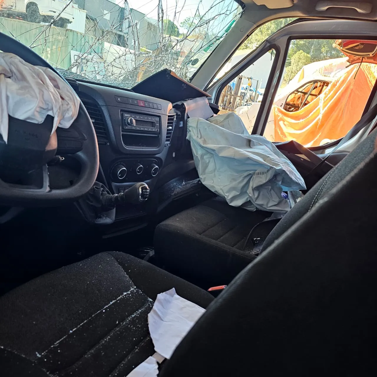 Sucata de Iveco Daily 30VAN 2024 3.0 160cv Manual