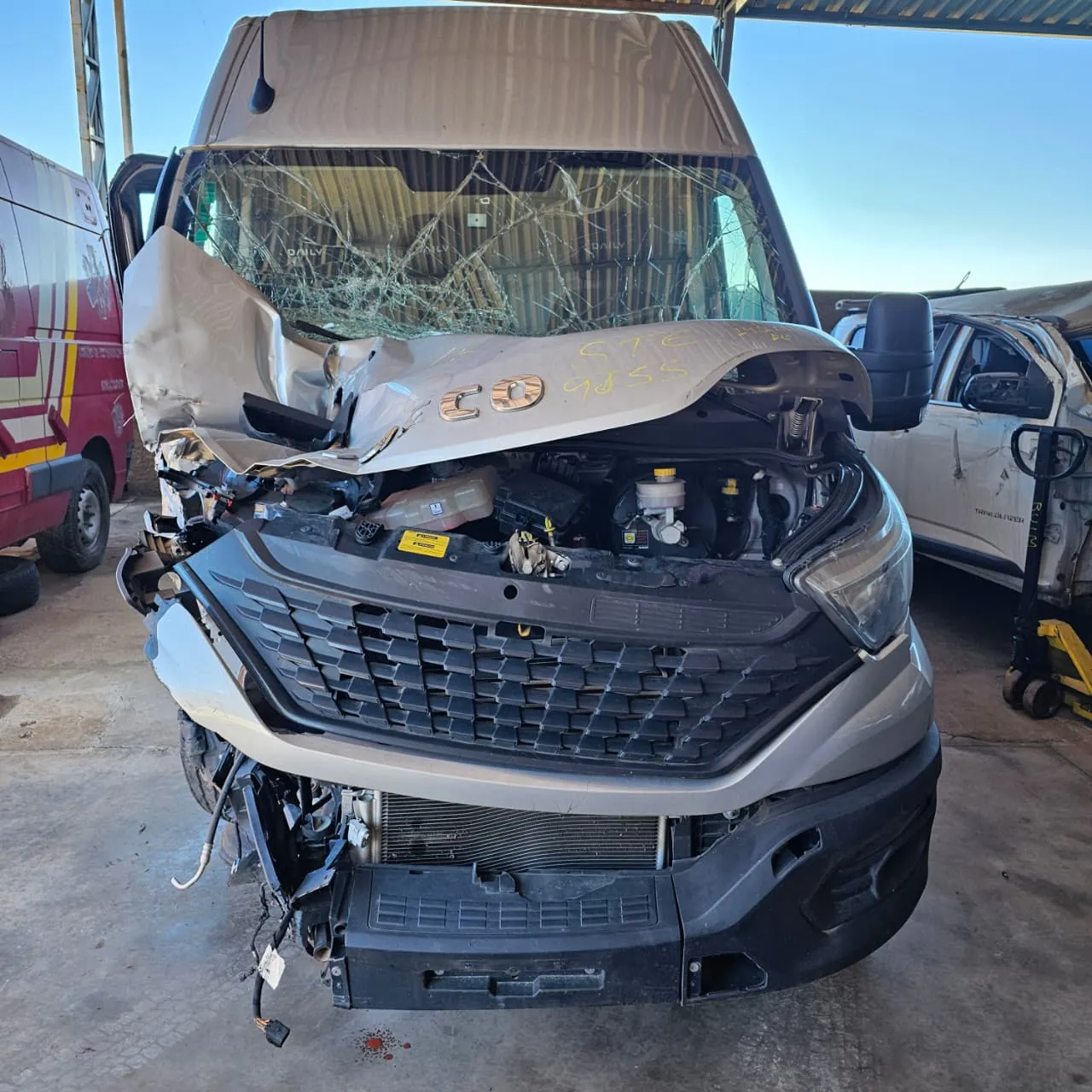 Sucata de Iveco Daily 30VAN 2024 3.0 160cv Manual