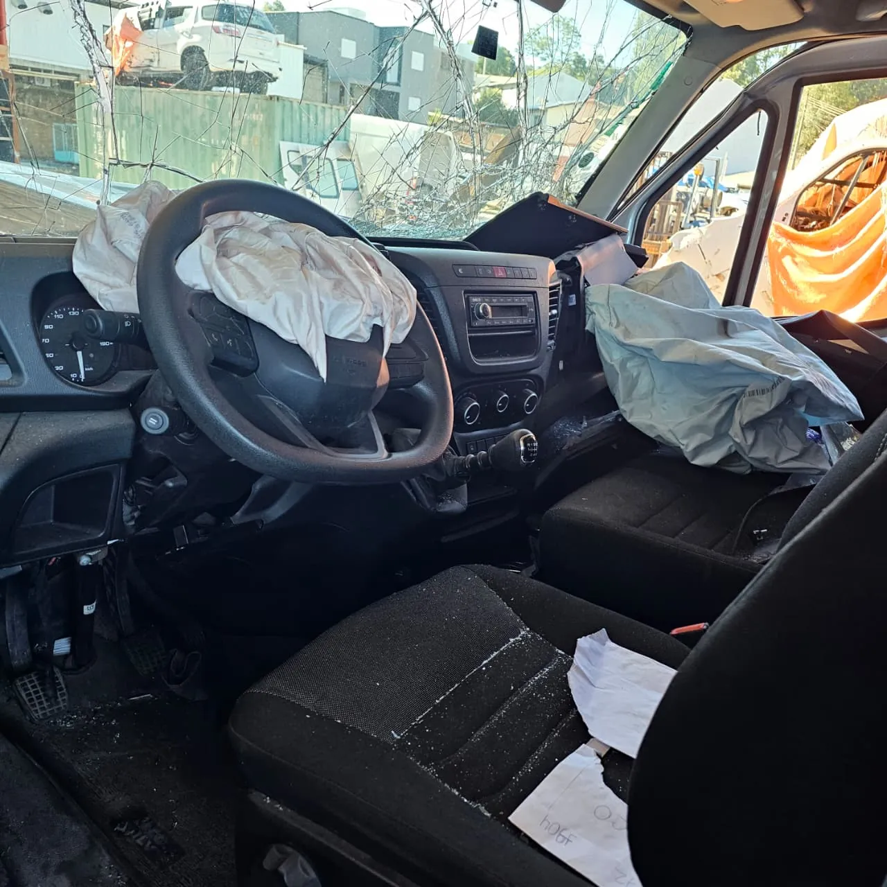 Sucata de Iveco Daily 30VAN 2024 3.0 160cv Manual