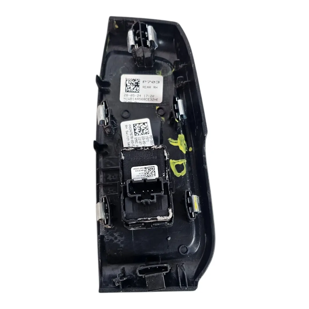 Botão vidro traseiro direito com detalhe Ranger 3.0 V6 2024 limited 250cv