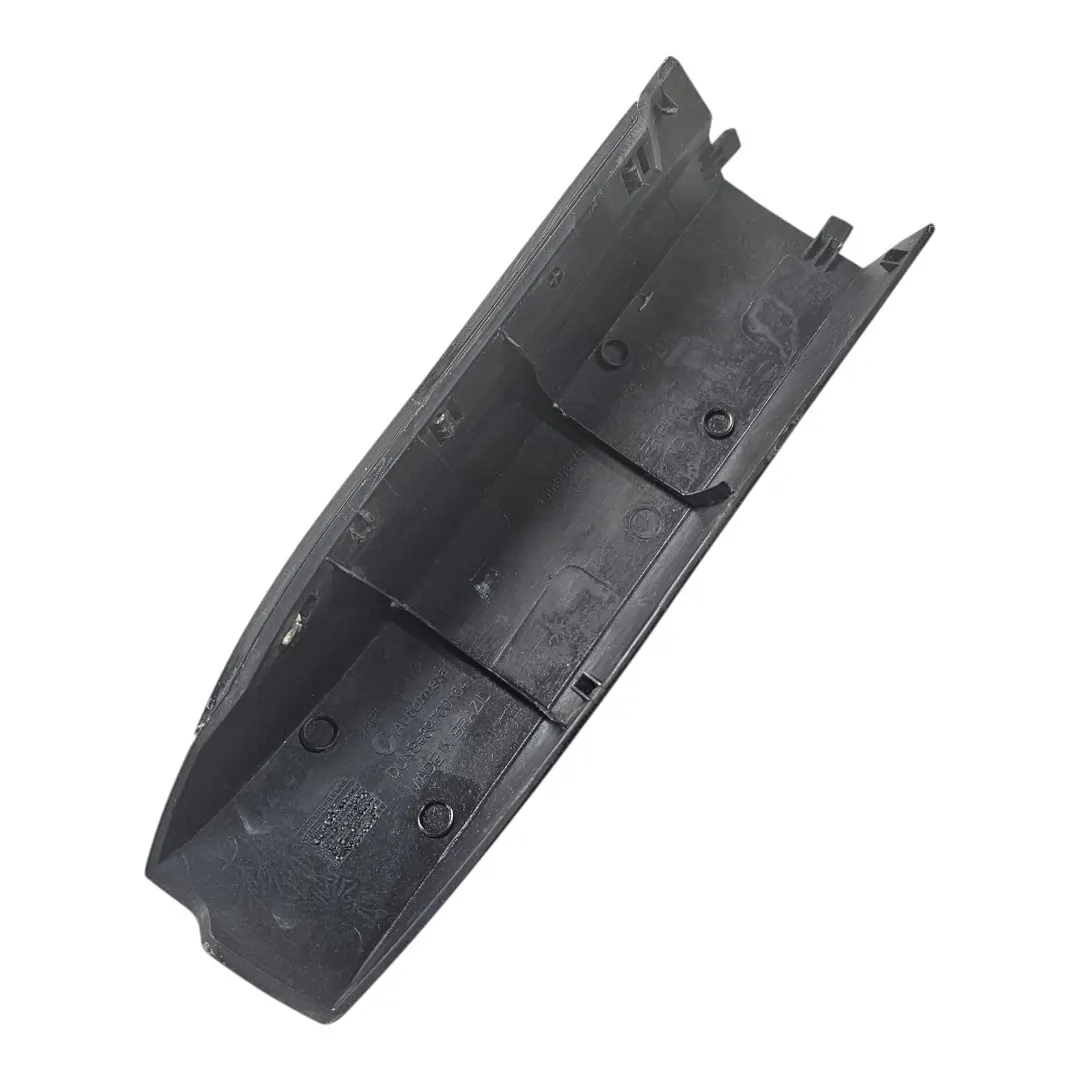 Acabamento rack de teto traseiro direito com detalhe S10 2.8 200CV 2023