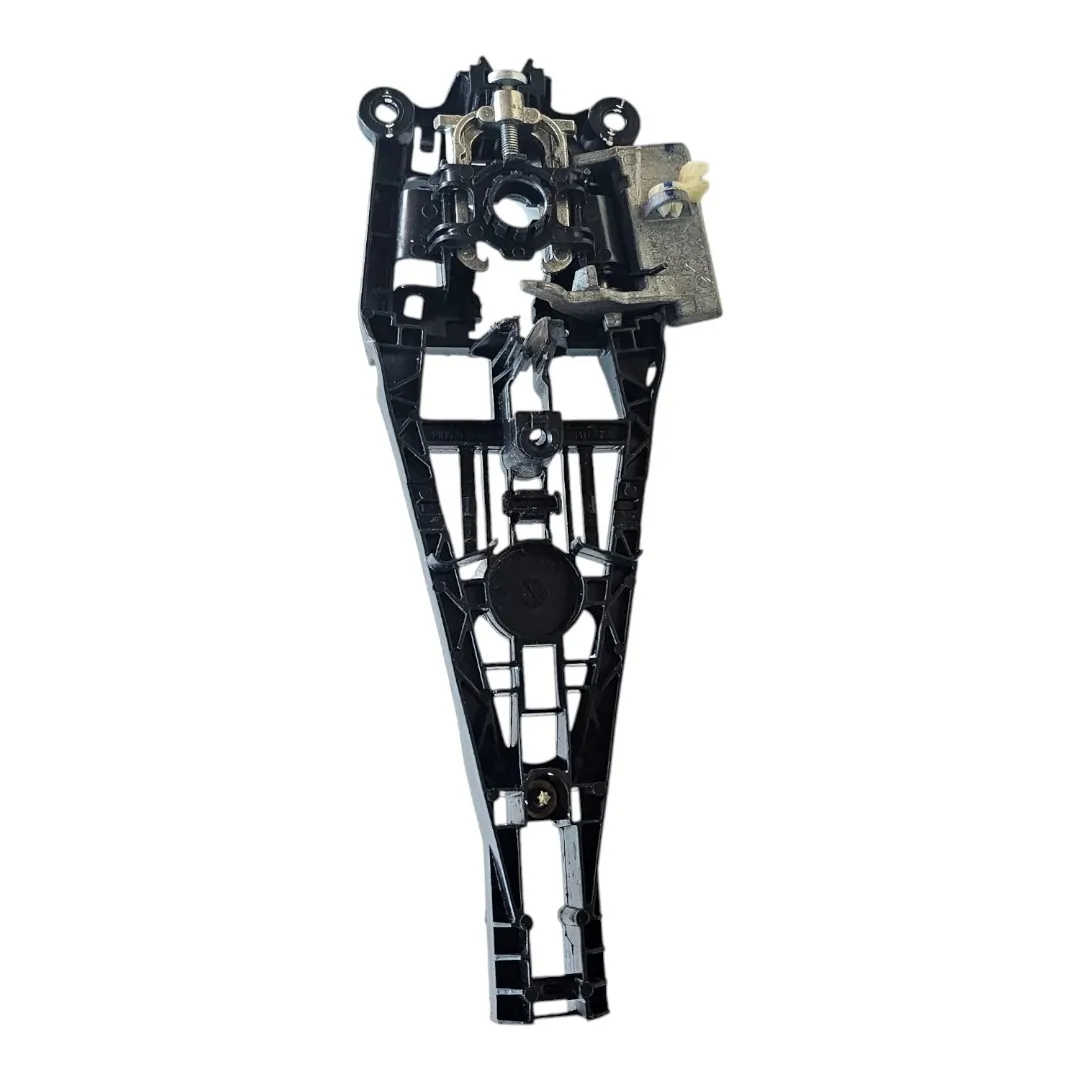 Suporte maçaneta da porta traseira esquerda S10 2.8 200cv 2024 LTZ