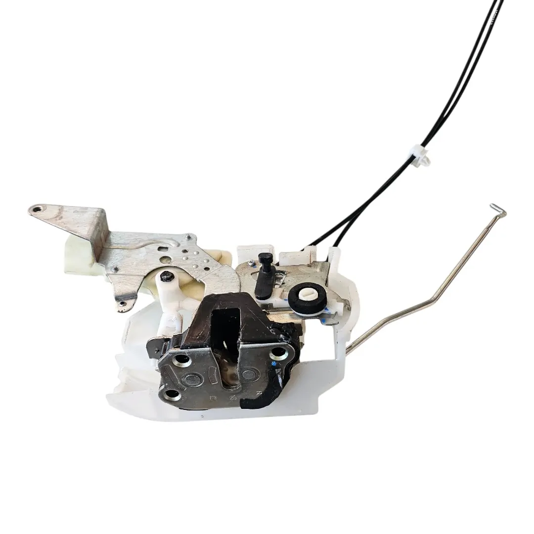 Fechadura da porta traseira direita S10 2.8 200cv 2024 LTZ