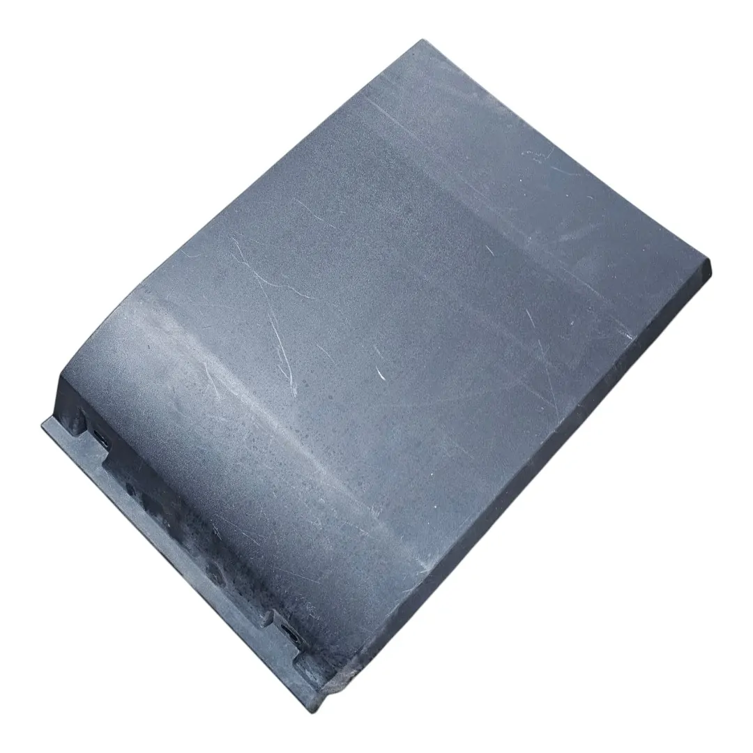 Moldura lateral direita frente pneu com detalhe Iveco Daily 3.0 2024