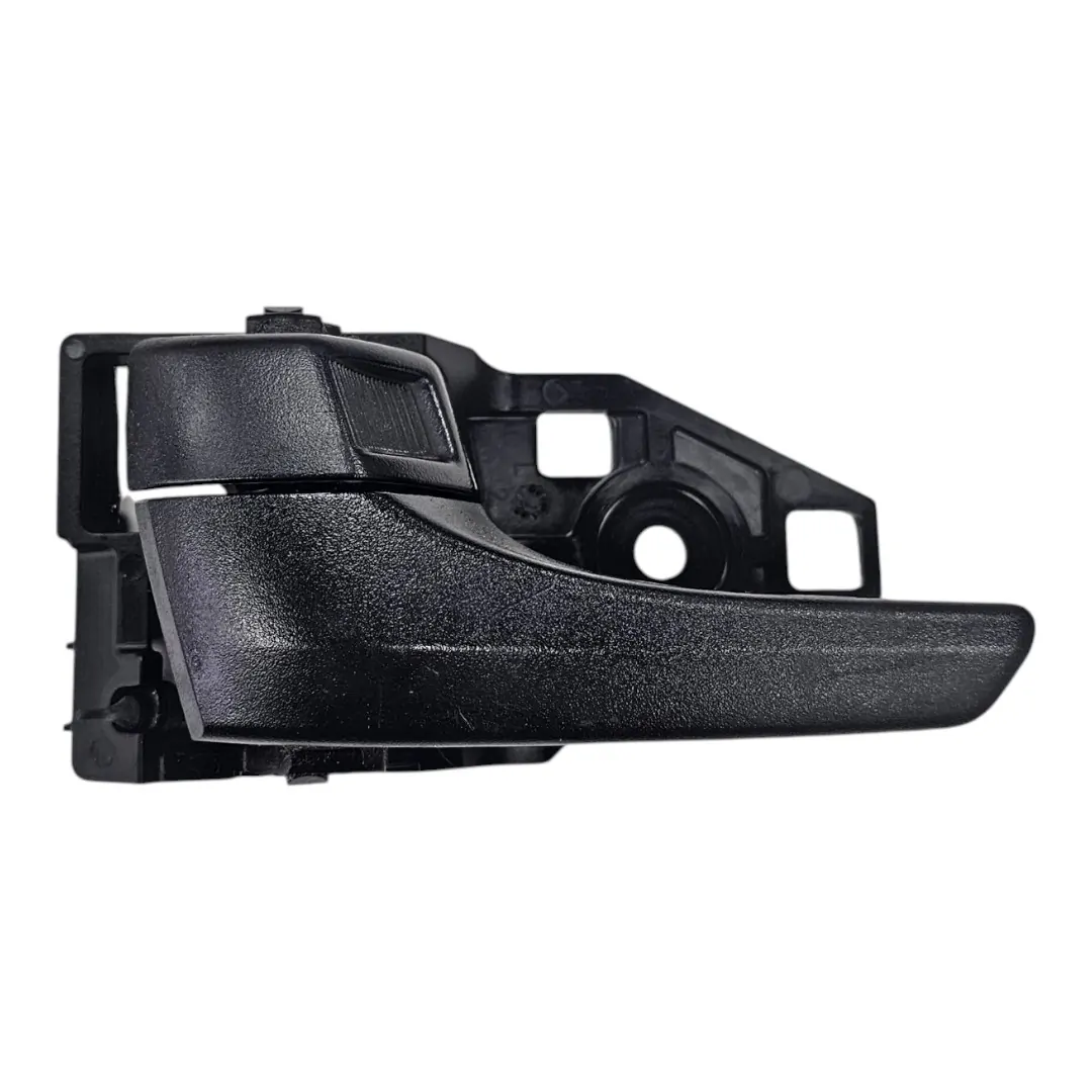 Puxador porta dianteira esquerda HILUX 2.8 204CV 2024 Manual