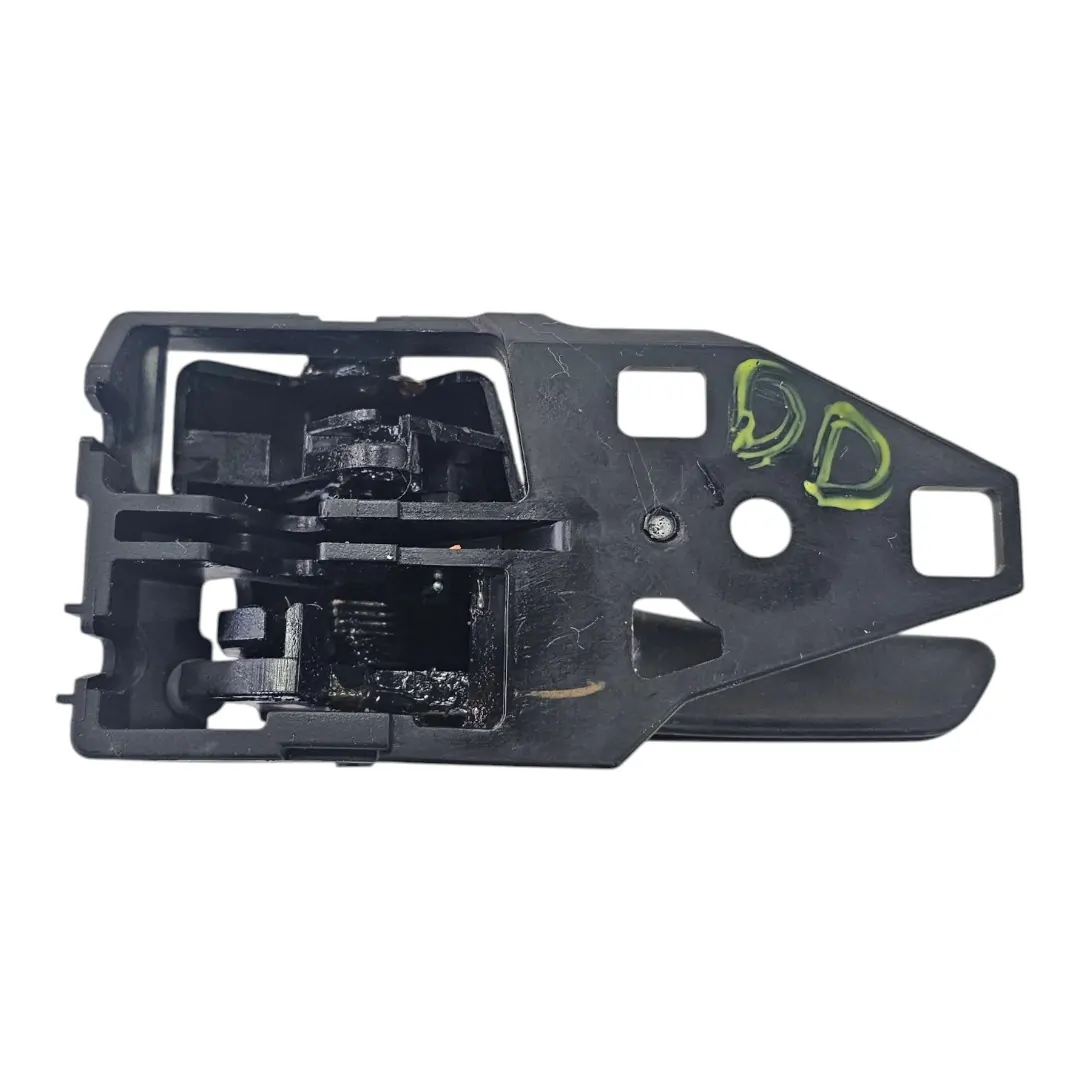 Puxador porta dianteira direita HILUX 2.8 2025 Manual