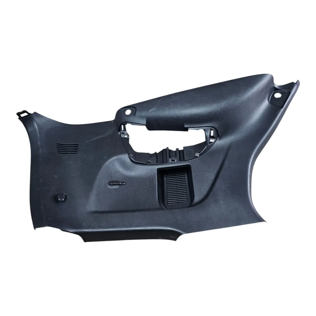 Forro direito porta malas com detalhe Hilux SW4 SRX 2.8 2020