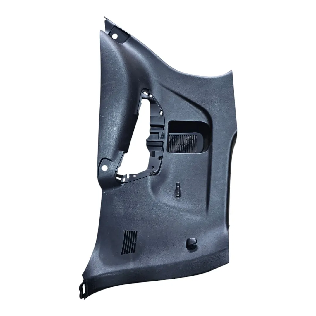 Forro direito porta malas com detalhe Hilux SW4 SRX 2.8 2020