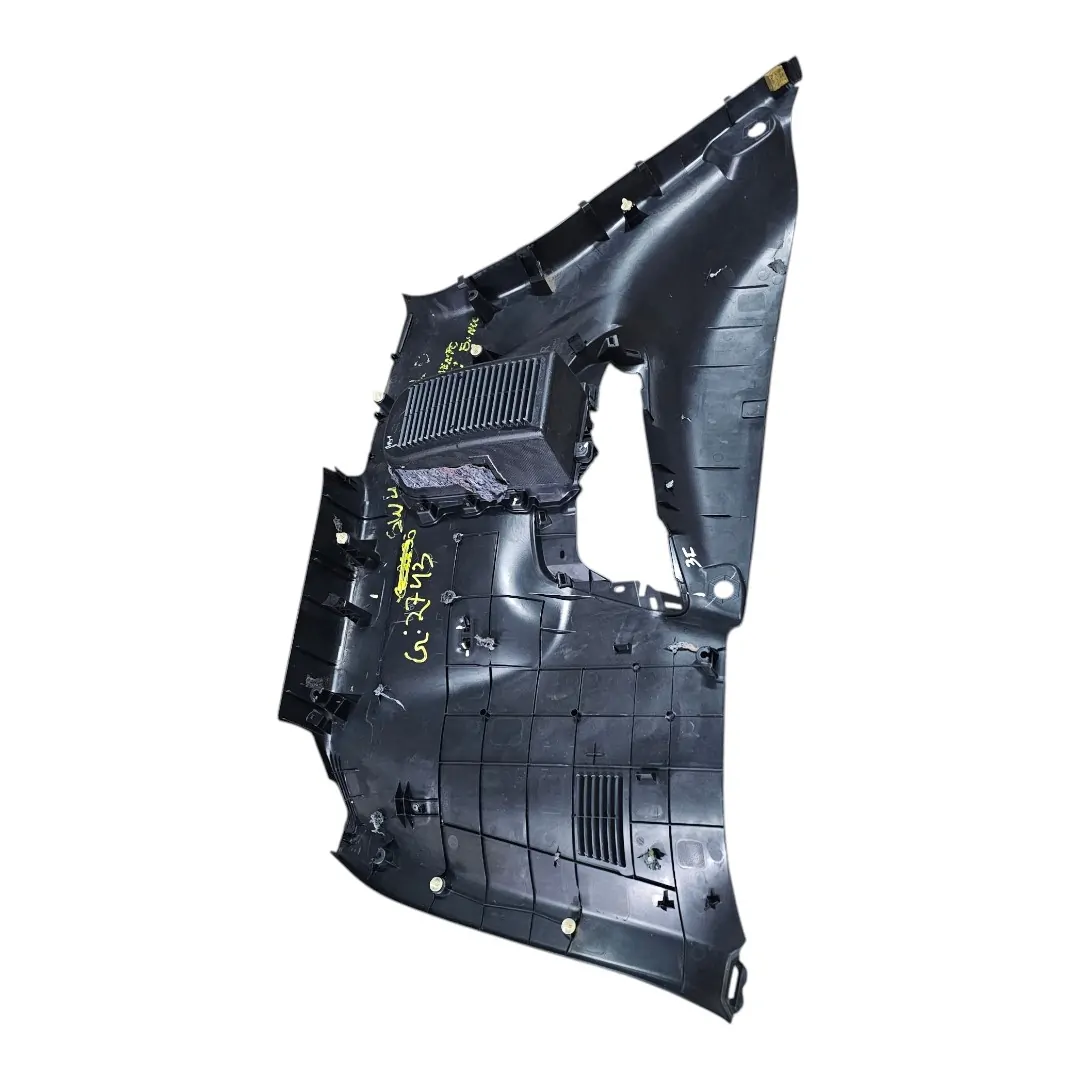 Forro direito porta malas com detalhe Hilux SW4 SRX 2.8 2020
