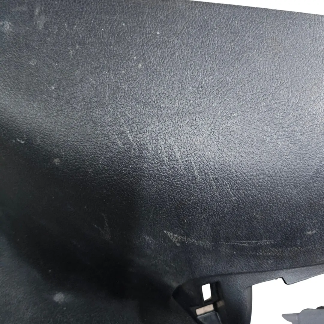 Forro esquerdo porta malas com detalhe Hilux SW4 SRX 2.8 2020