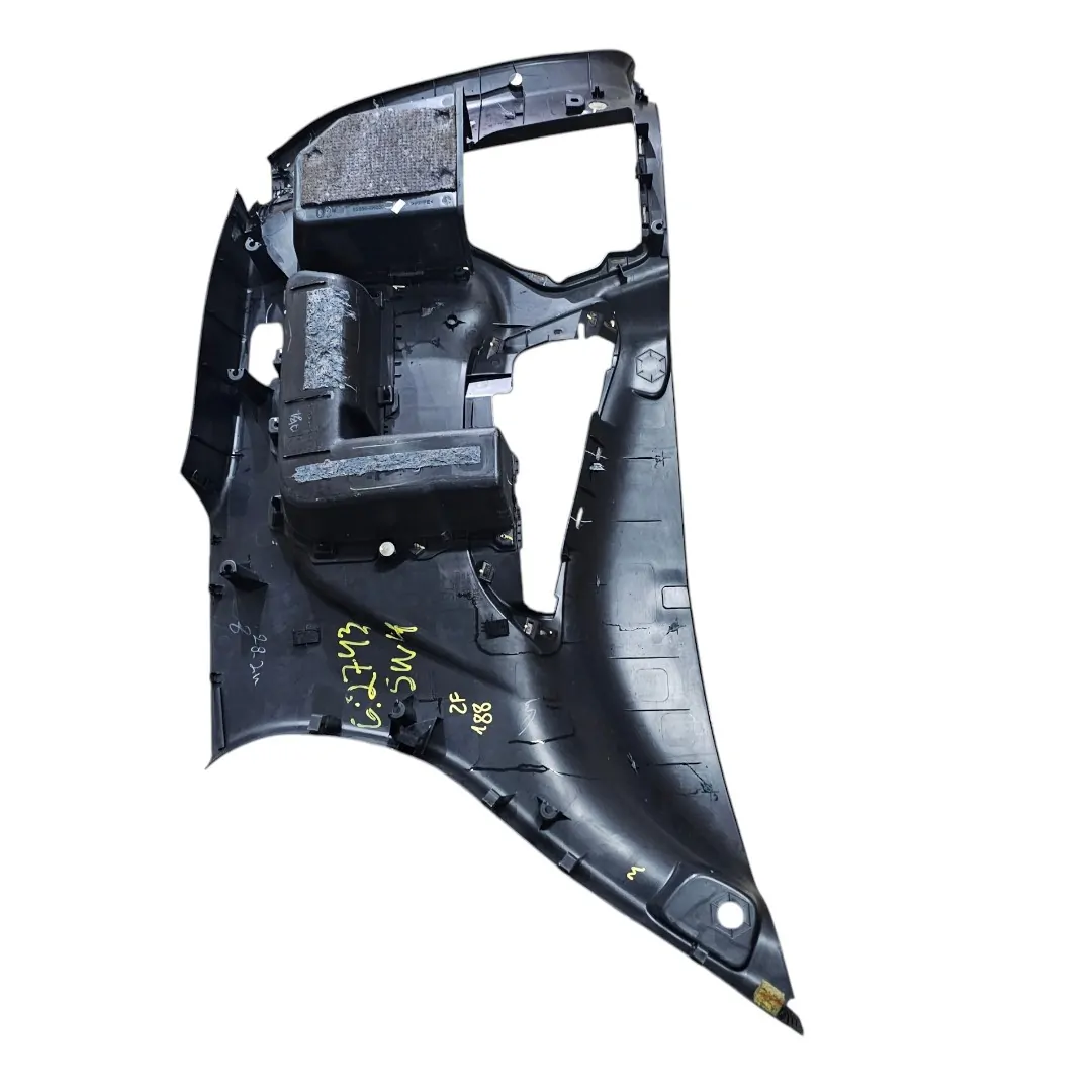 Forro esquerdo porta malas com detalhe Hilux SW4 SRX 2.8 2020