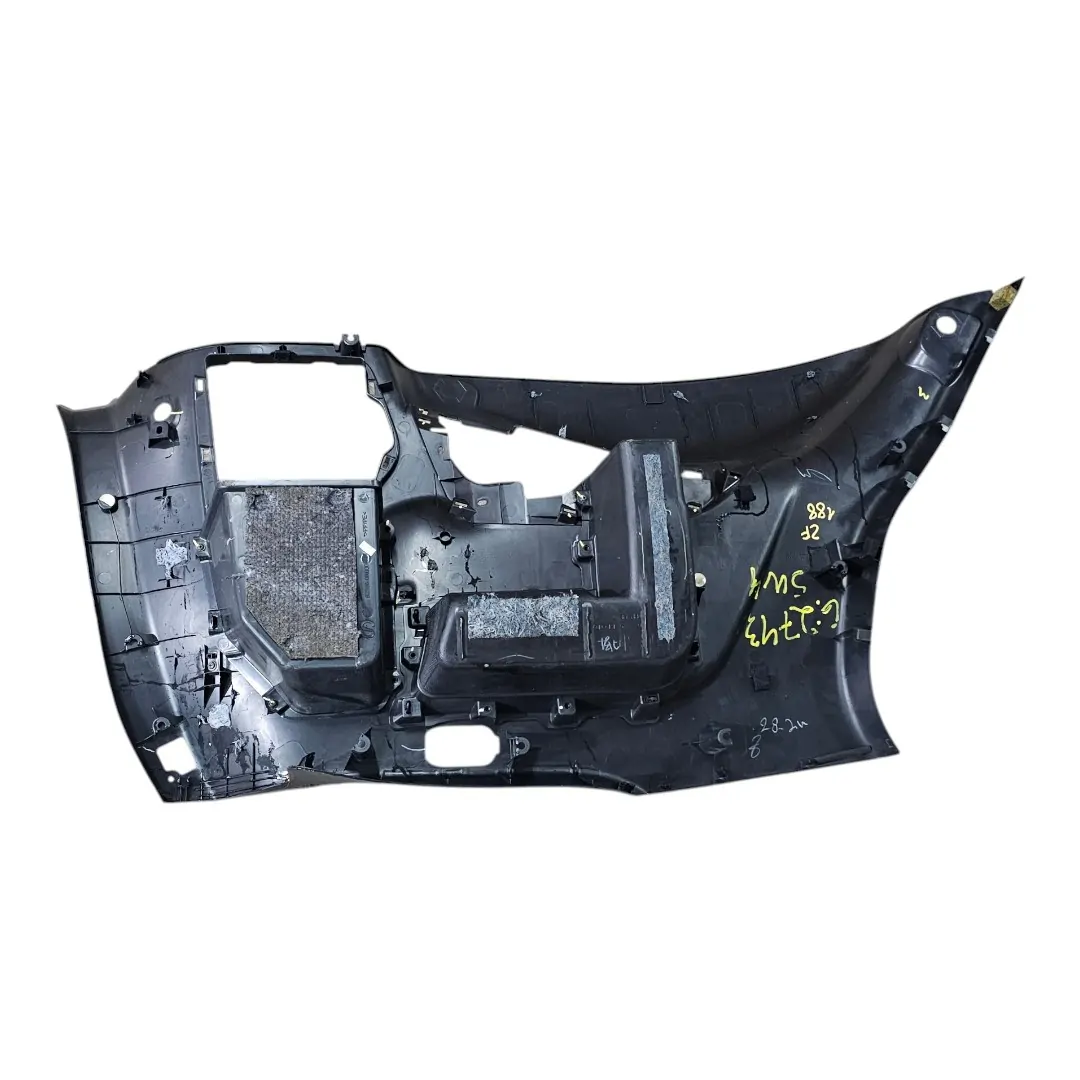 Forro esquerdo porta malas com detalhe Hilux SW4 SRX 2.8 2020