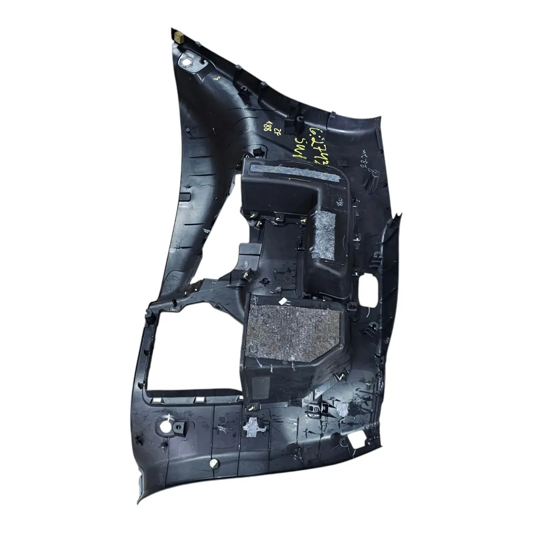 Forro esquerdo porta malas com detalhe Hilux SW4 SRX 2.8 2020