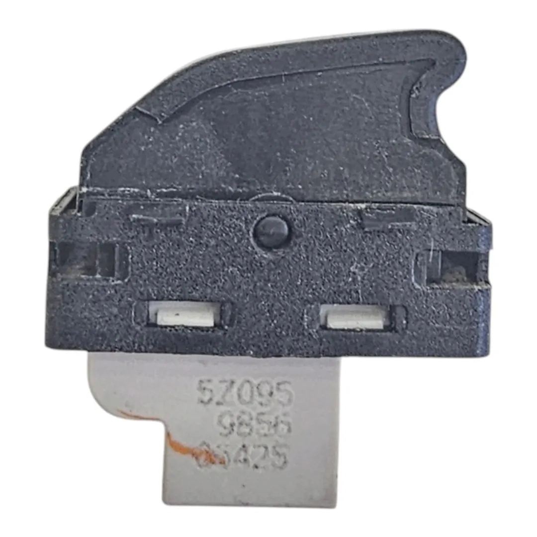 Botão vidro dianteiro direito Saveiro 1.6 116cv 2026