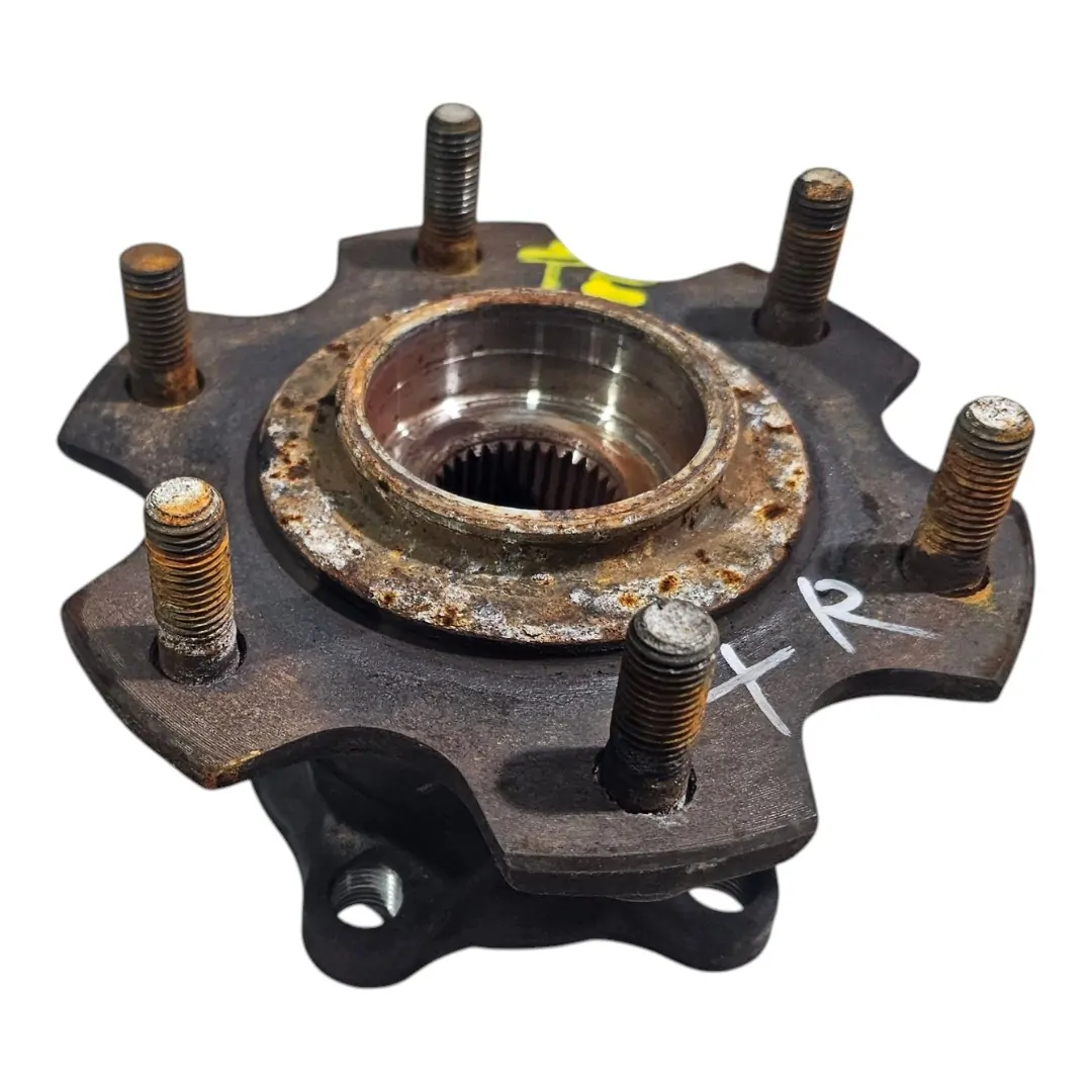 Cubo de roda traseiro Pajero 3.2 2011 Diesel