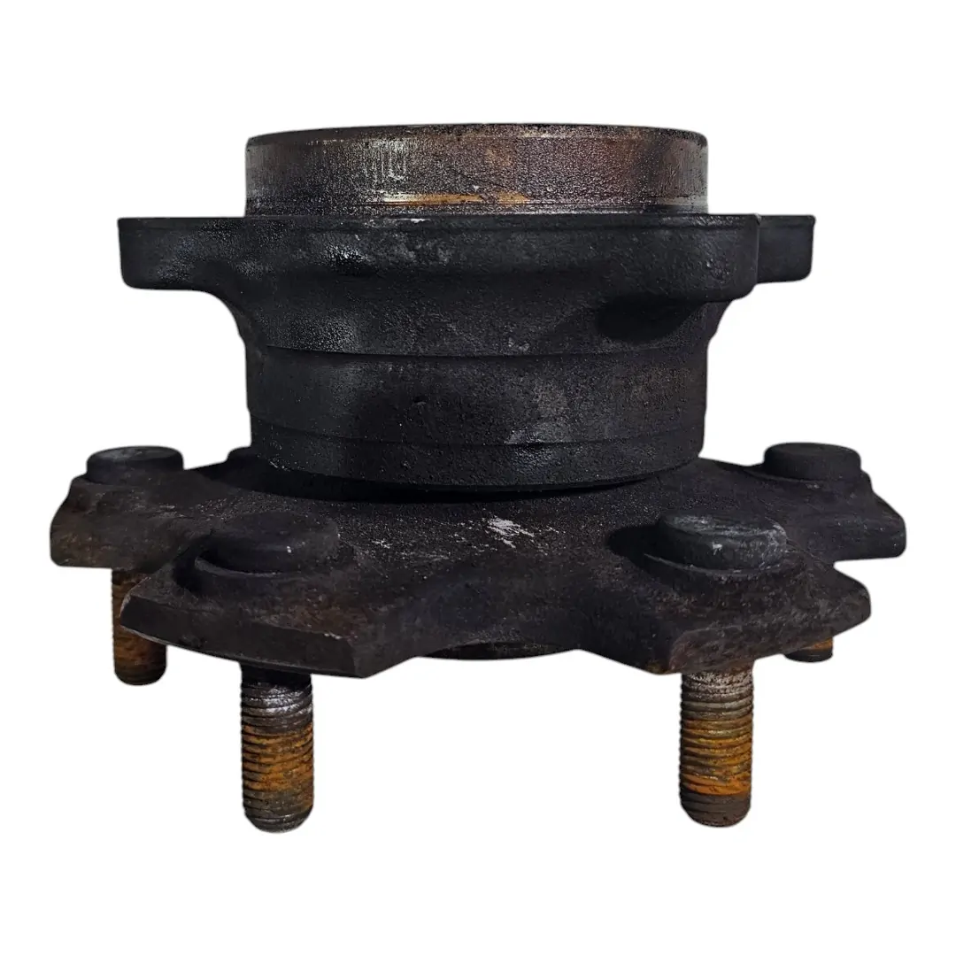 Cubo de roda traseiro Pajero 3.2 2011 Diesel