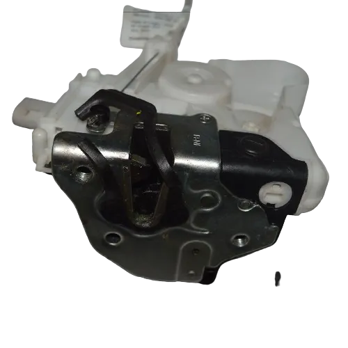 Fechadura traseira direita do Voyage 1.6 G6