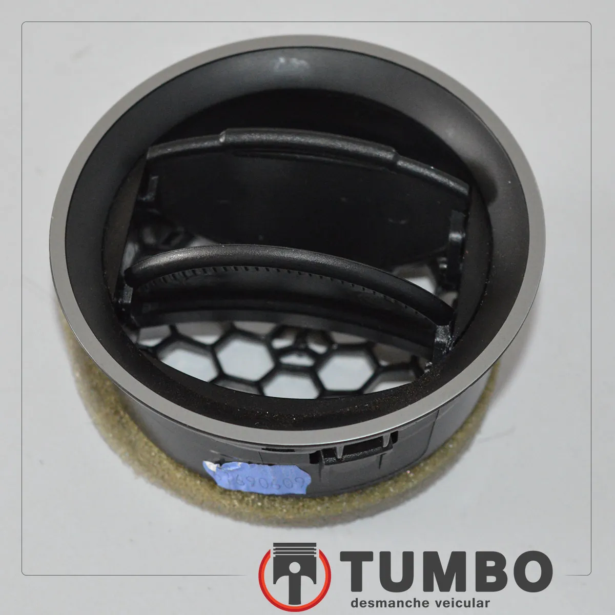 Grade saída de ar do VW UP Cross 17/18 1.0 TSI
