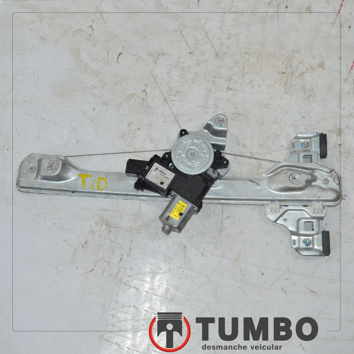 Máquina de vidro elétrica traseira direita Tracker LTZ 1.8 2014/...