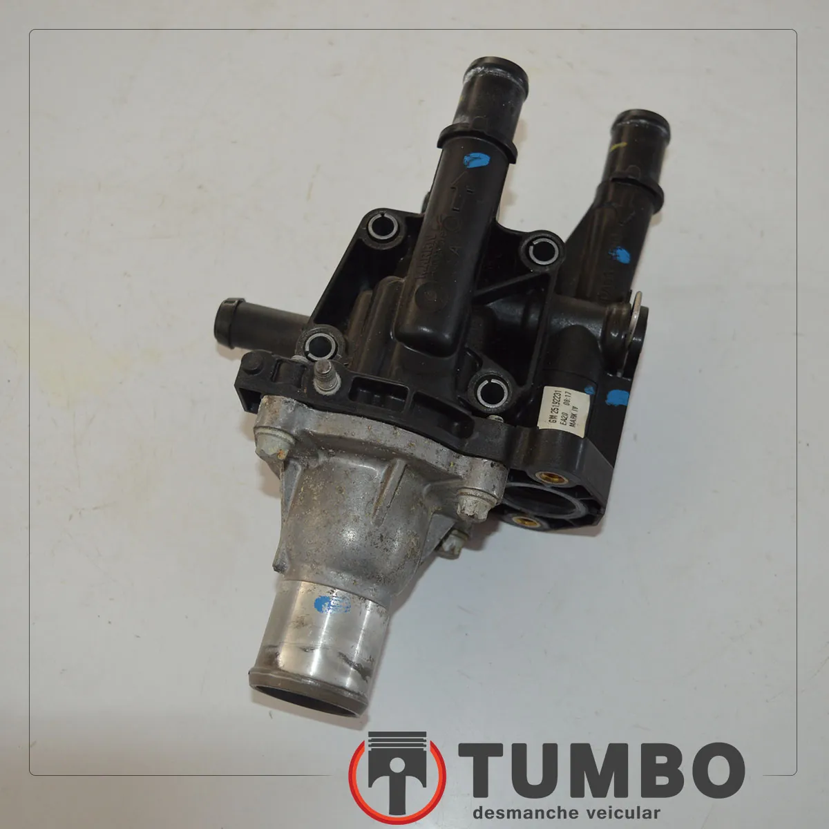 Válvula termostática com carcaça Tracker 1.8 flex 2014 aut.